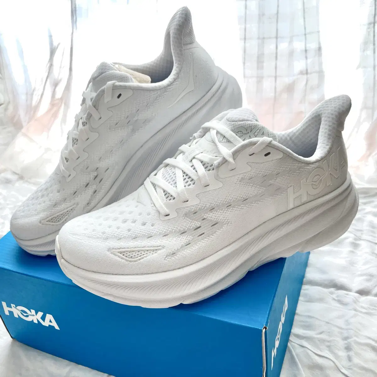 *새제품* 호카 클리프톤9 HOKA Clifton9 화이트 250