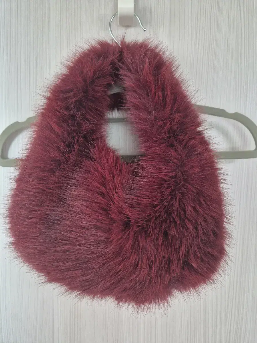 Set of 2 mini fur bags (black & wine)