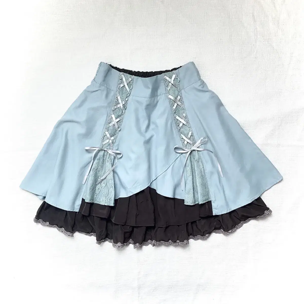 Axes Femme lace-up layered skirt