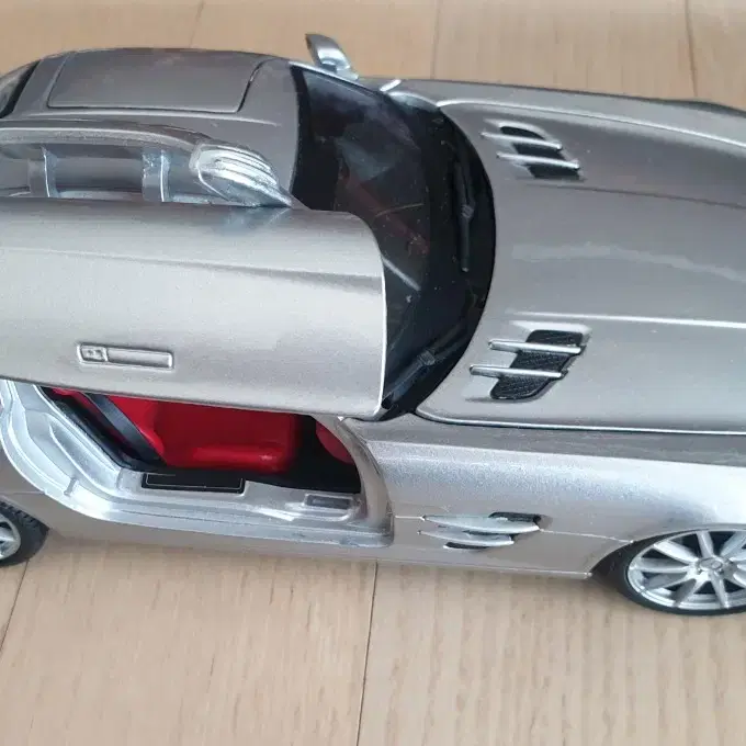 마이스토 다이캐스트 1:18 벤츠 sls AMG