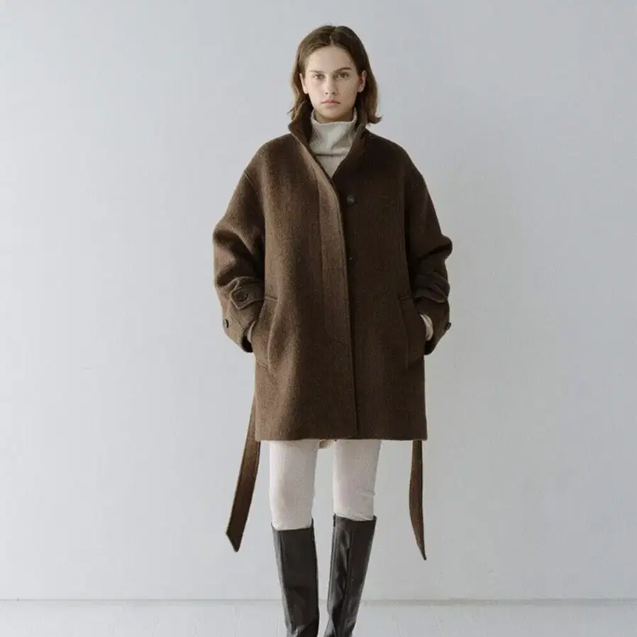 [모한] TFW YAK WOOL HIGH NECK HALF COAT