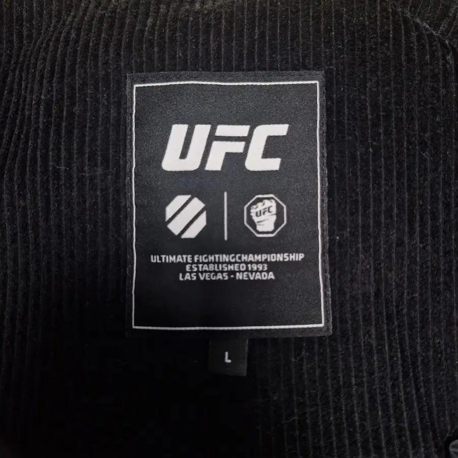 UFC 코듀로이 구스다운