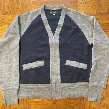 새상품급 애트스트러스트 2톤 가디건 부처 프로덕트 니트 38