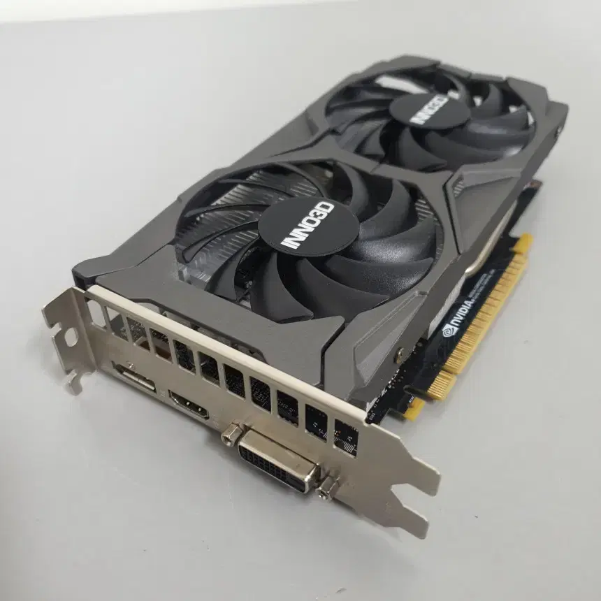 [무료배송] 중고 INNO3D GTX 1650 Super 그래픽카드 4G