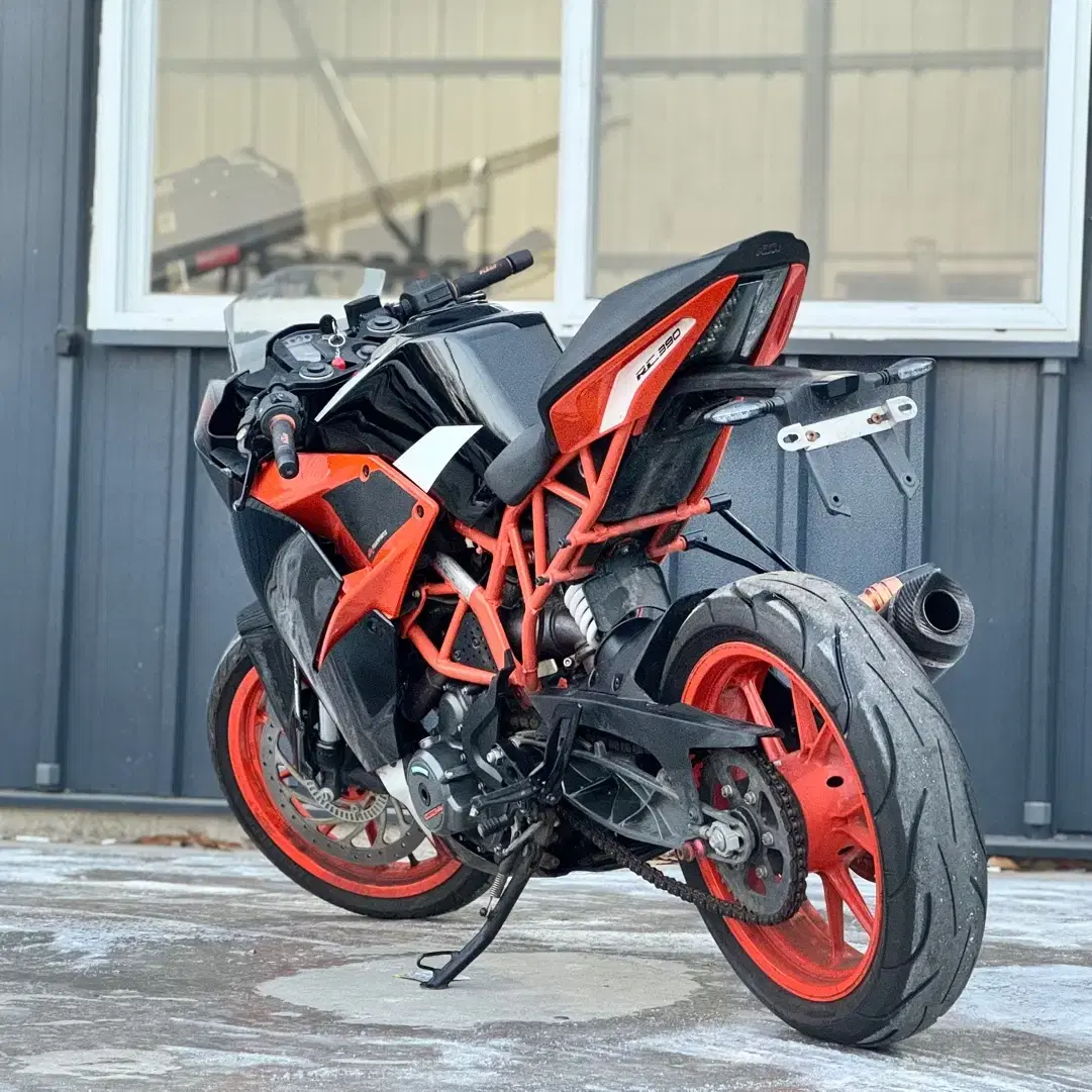 ktm rc390 18년식 1만키로대 에로우머플러 판매합니다