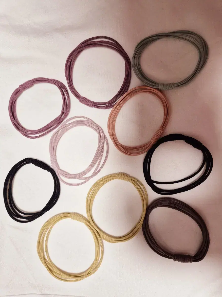 10 hair ties