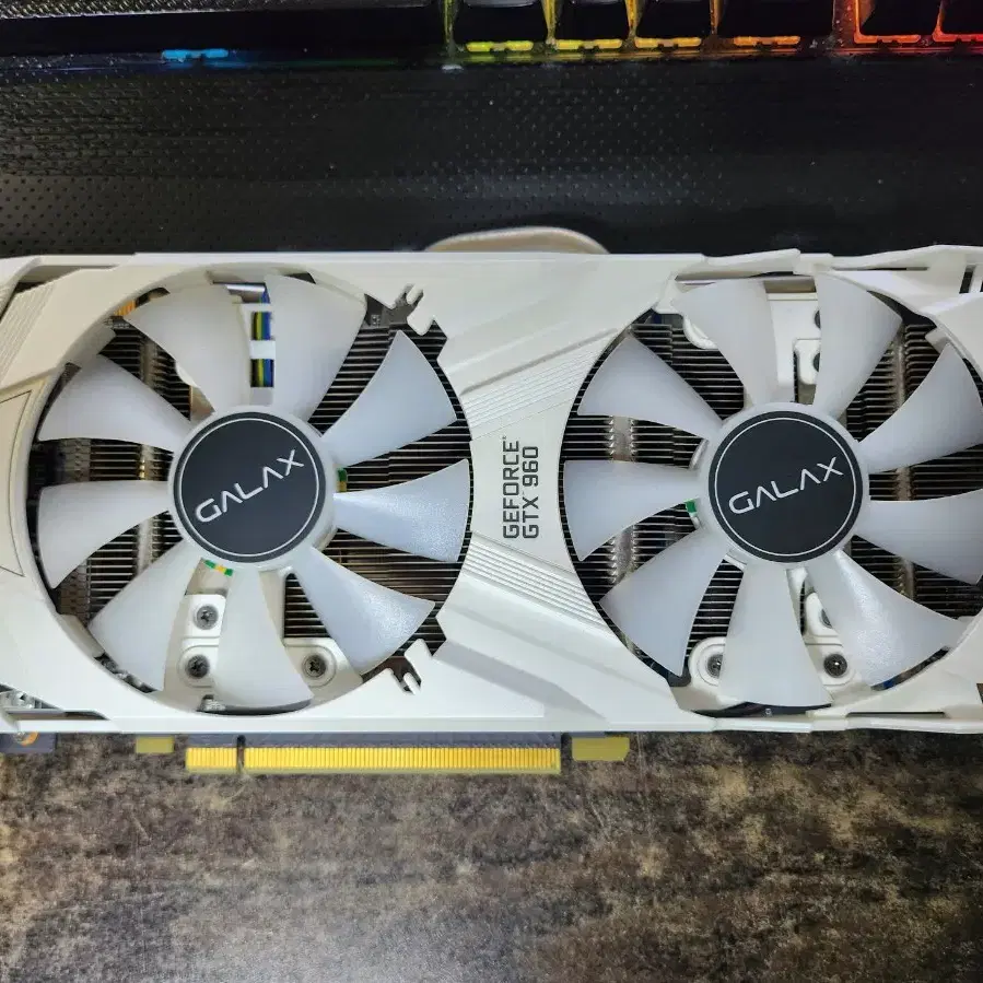 GALAX GTX 960 2GB 화이트 그래픽카드