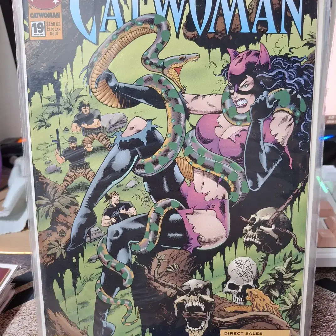 DC Catwoman (1993-) #19