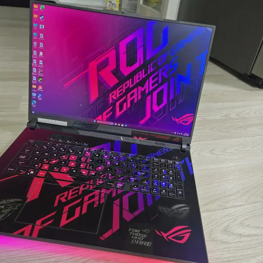 ASUS ROG STRIX G18 노트북 팝니다.