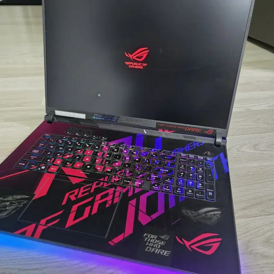 ASUS ROG STRIX G18 노트북 팝니다.