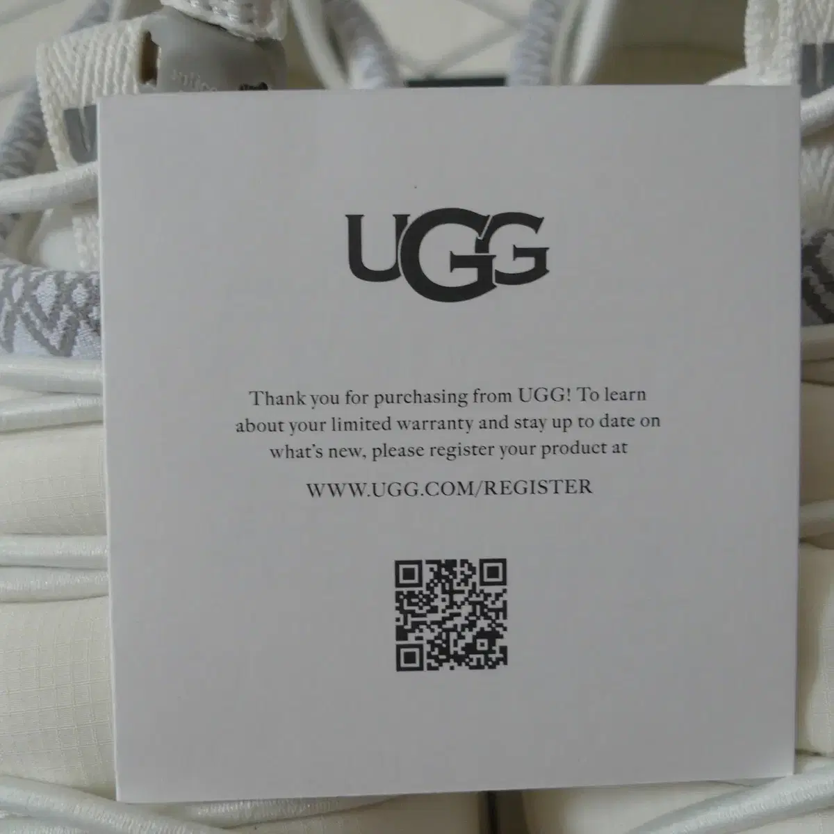 (새제품) 미국어그 UGG 남여공용 타스만 스니커즈 250