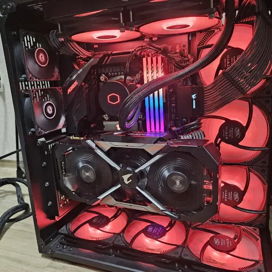 i7 9700kf 1080ti 조립pc 판매합니다