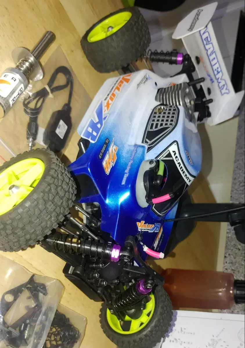 Various communications available*Nitro engine RC car1:10Velox XBSmall 4WDRC carFull set*Heiri Hero