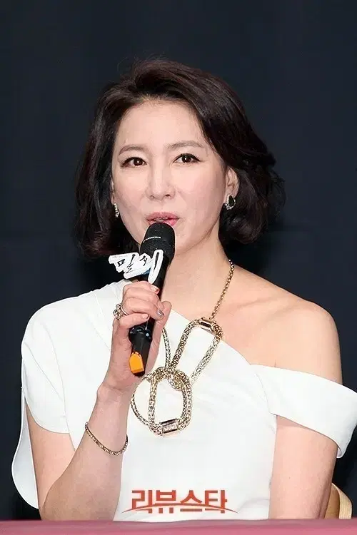 심혜진 탈렌트영화배우친필싸인 직저받은싸인