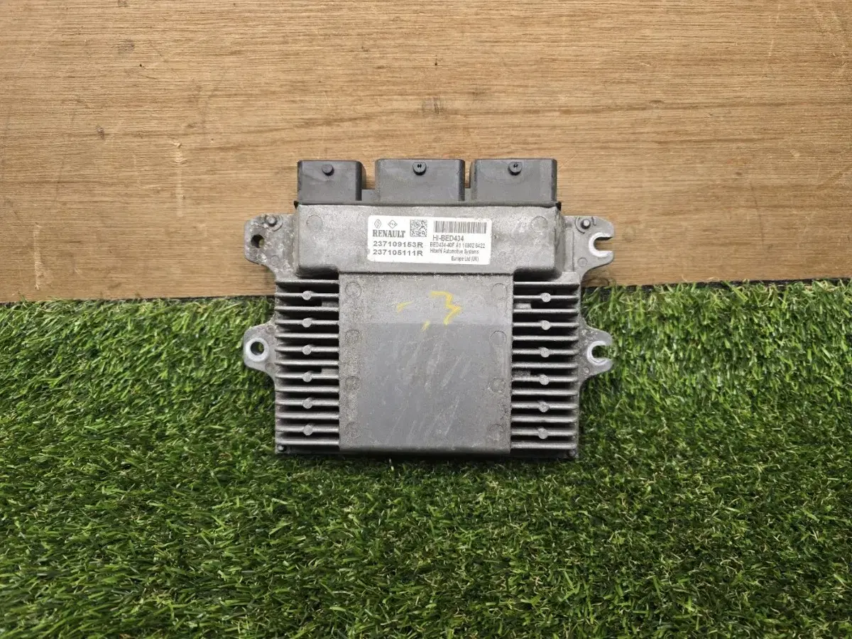 르노 SM6 ECU 237109153R