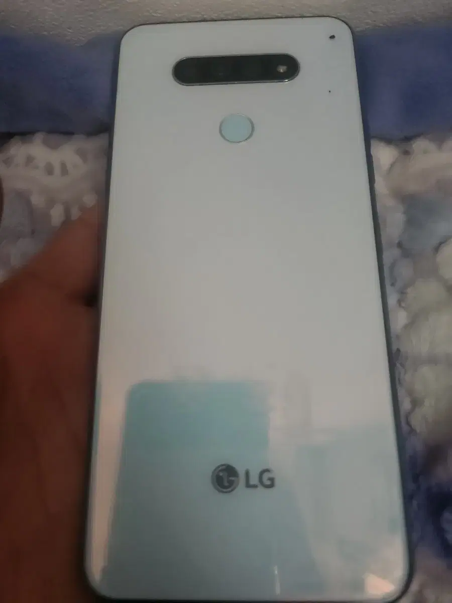 LG Q51 s급상태  32gb 판매합니다