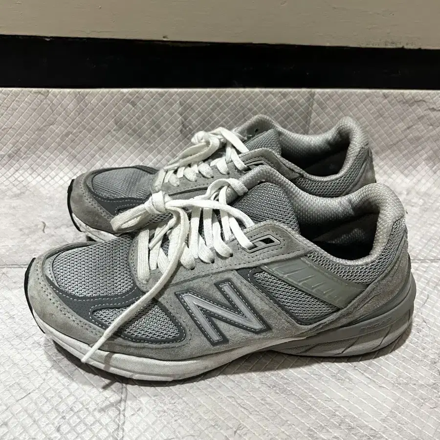 뉴발란스 990v5 Made in USA