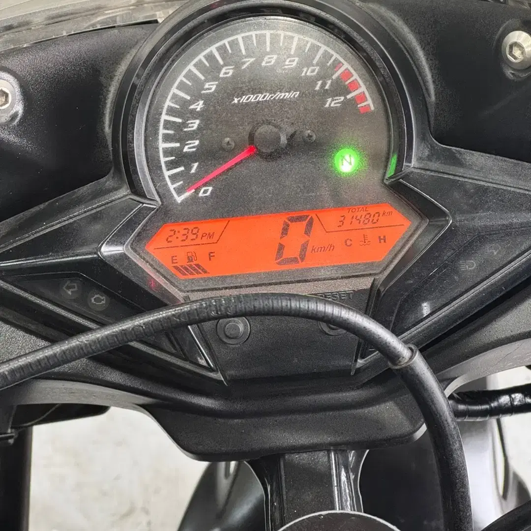 혼다cbr125r 15년식 3만km 흑마  관리잘된차량 저렴히 판매합니다