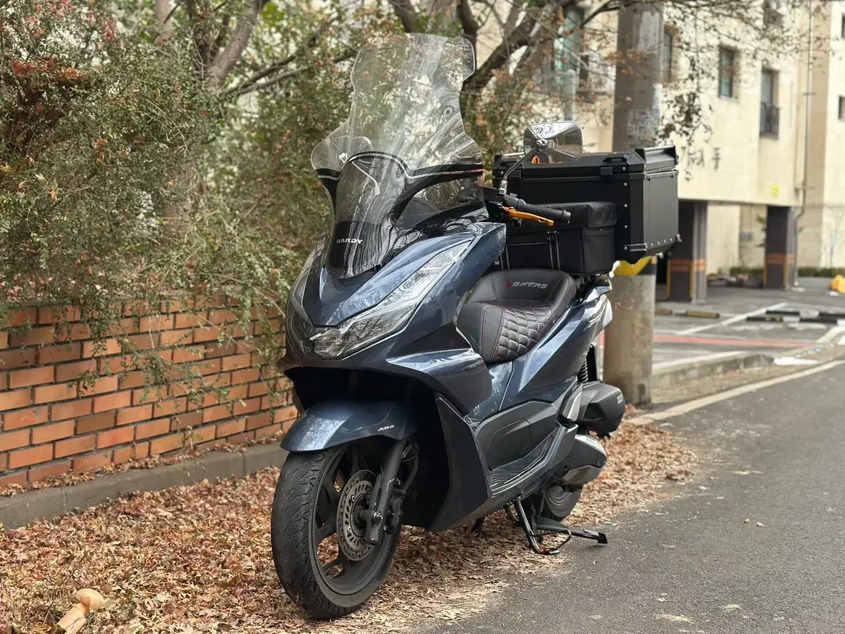 혼다 pcx125 22년식 노꿍노슬립 판매합니다.