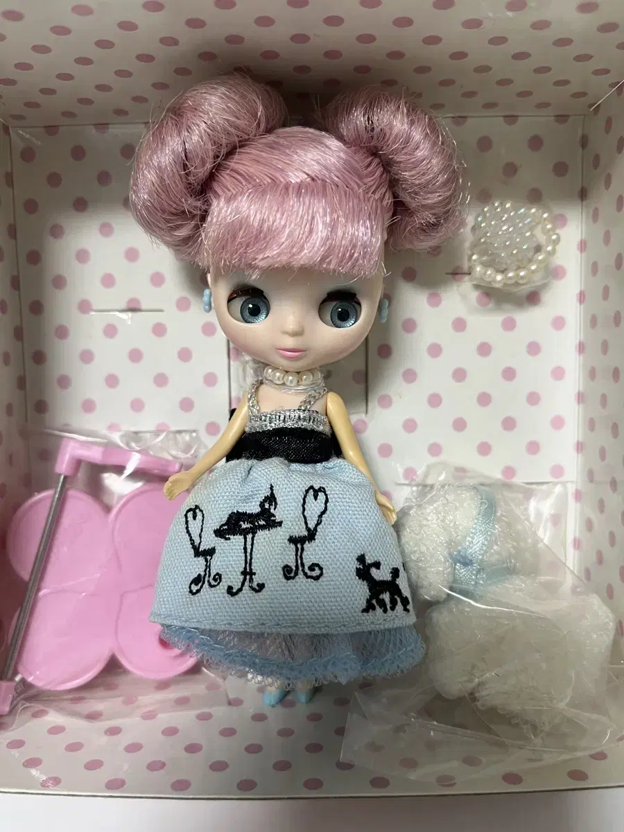 Poochy Blythe (Pom ponette + CWC)