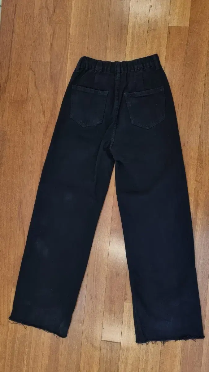 New, never worn Le Shop Black Jin Pants S