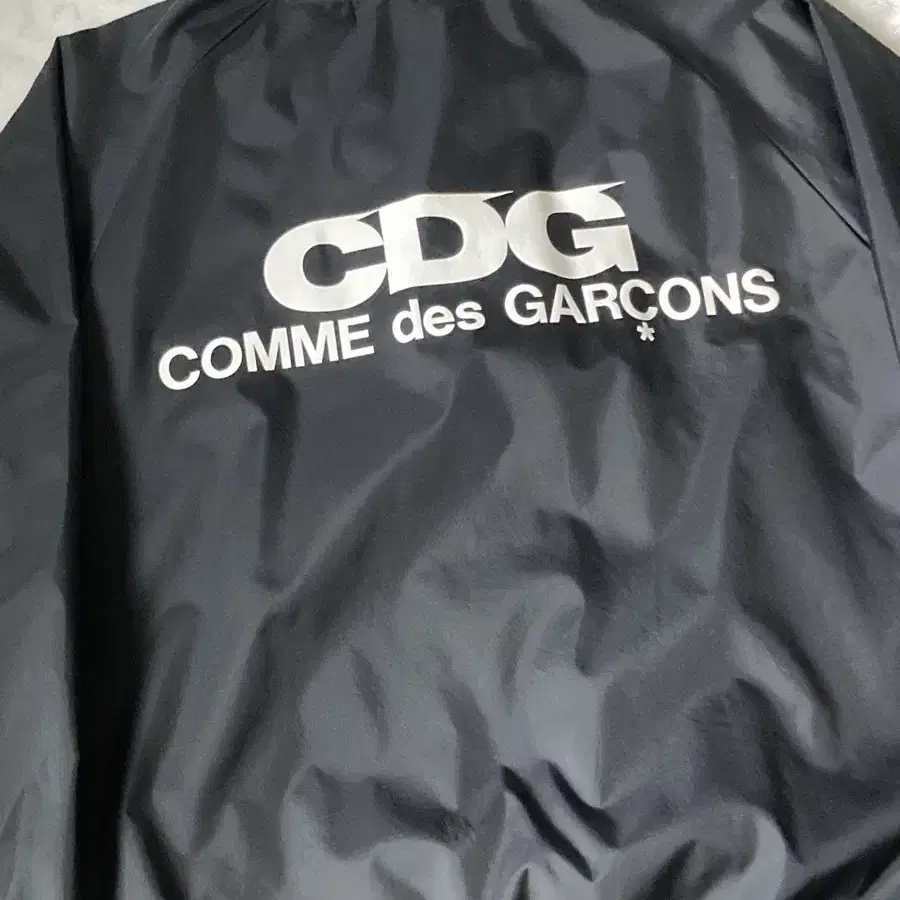 꼼데가르송 CDG 바시티 자켓