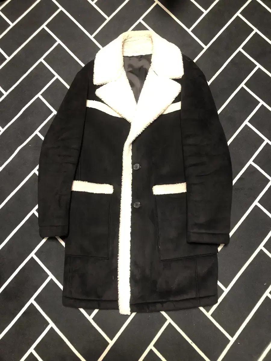 (80% Off)System Homme Mustang Coat/Shearling Tom Ford Moncler Stone