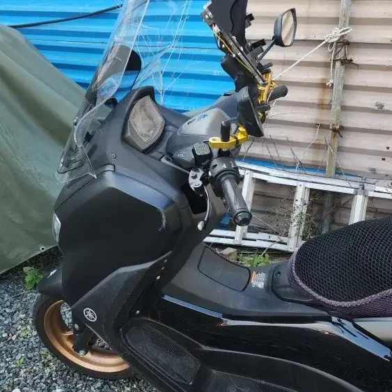 nmax 125 24년식 내놓습니다