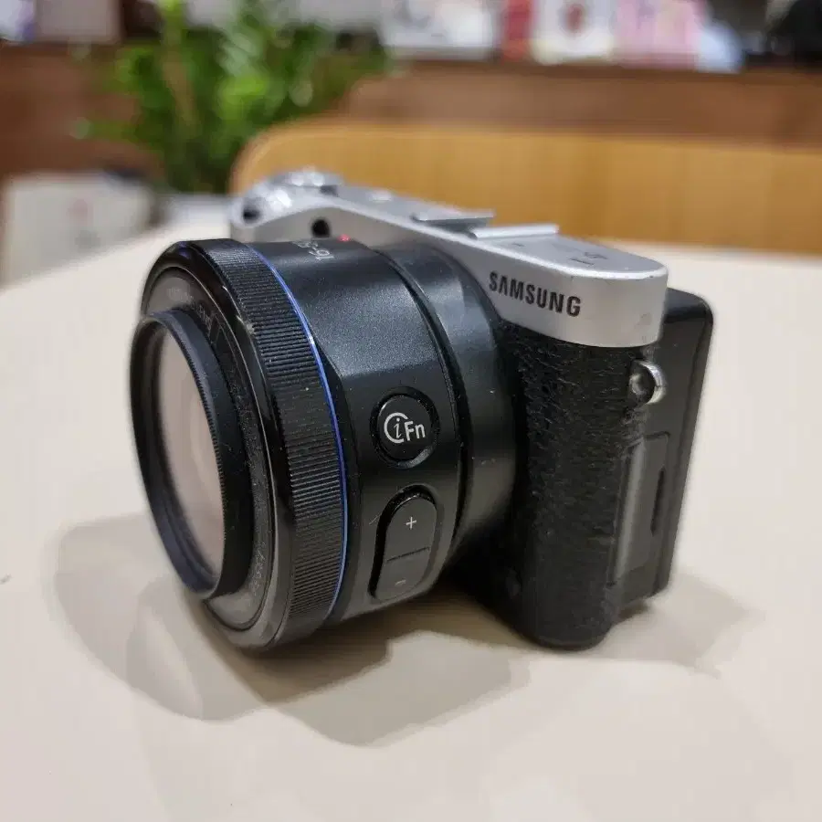 삼성 NX500 렌즈 키트 팝니다 16-50 ois 와 45mm 1.8