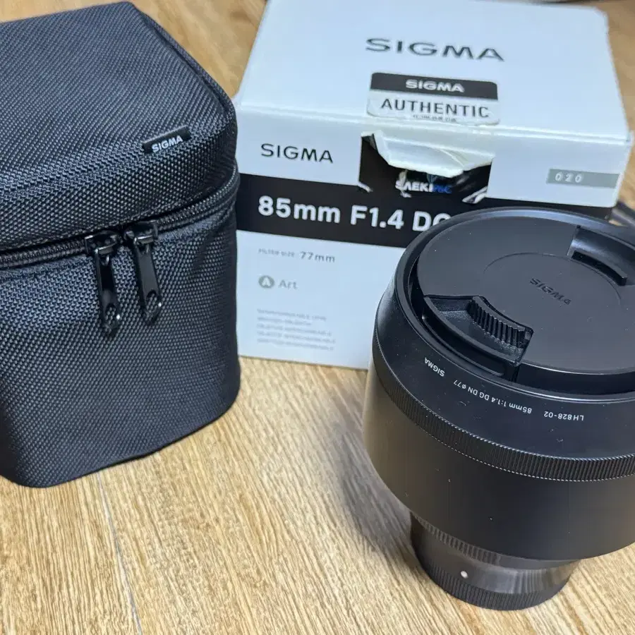 시그마 아트 85mm f1.4 DG DN (소니E마운트)