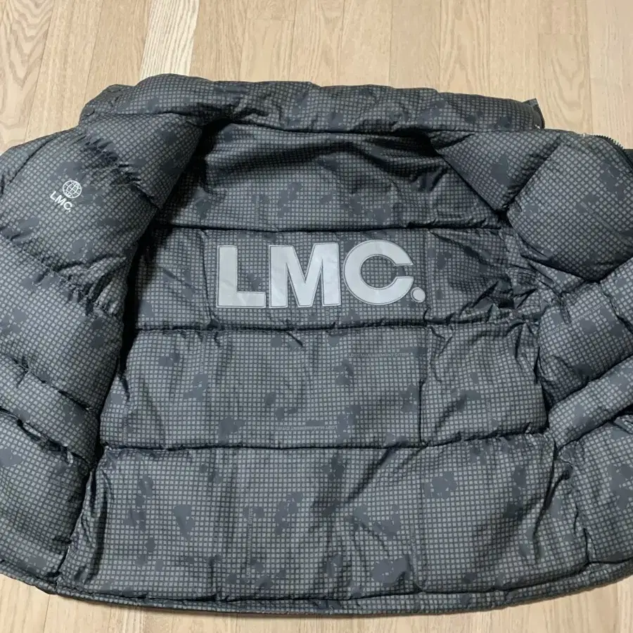 LMC 빅로고 오버핏 패딩S