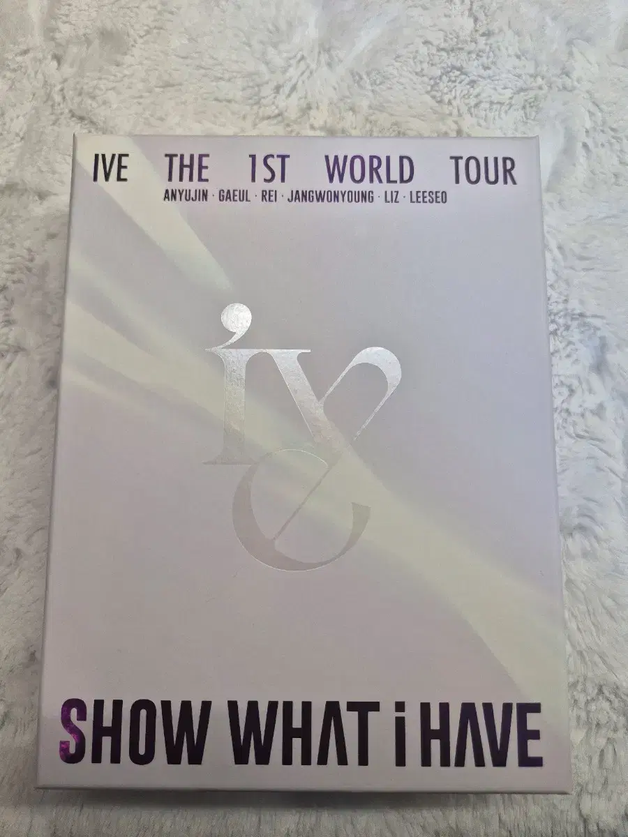 Ive the First worldtour Show What I Have kit Video