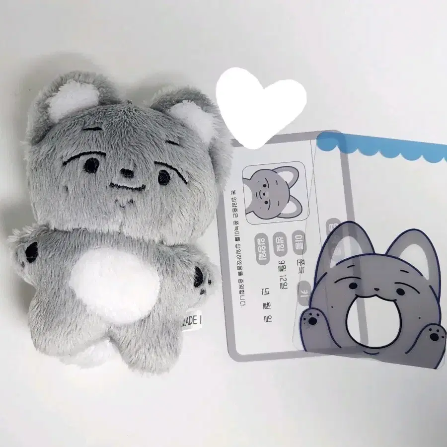 쭌늑이 (방탄 RM 10cm인형) 풀셋 -> 15,500원 양도