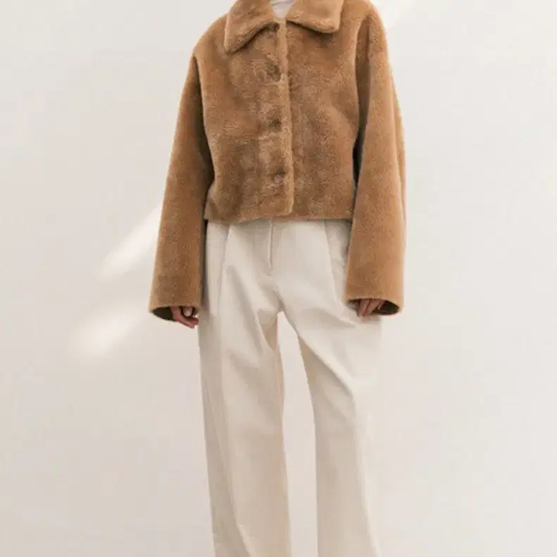 Le 르 Shearing Reversible Crop Jacket