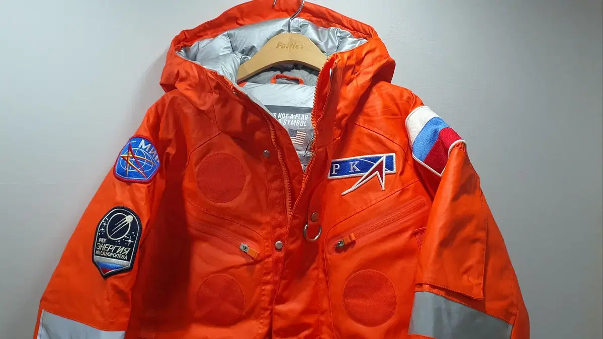 New Era ISA Space Down Jacket Size L (L60 W78)