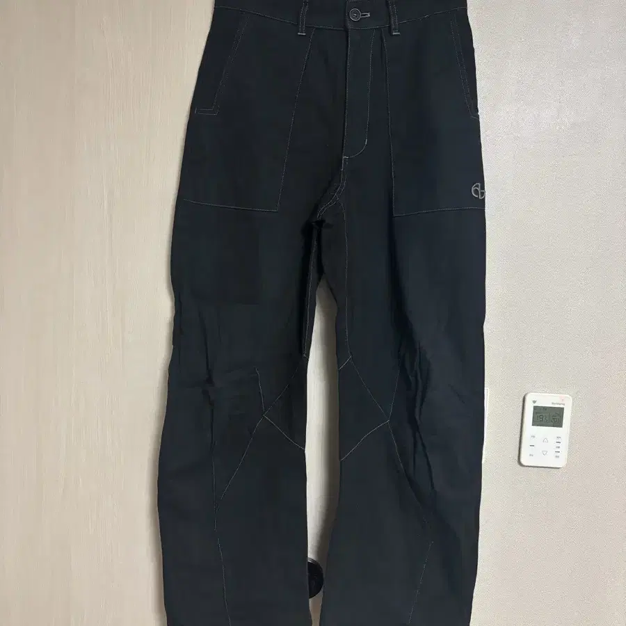 노매뉴얼 3D CURVED PANTS - BLACK S사이즈