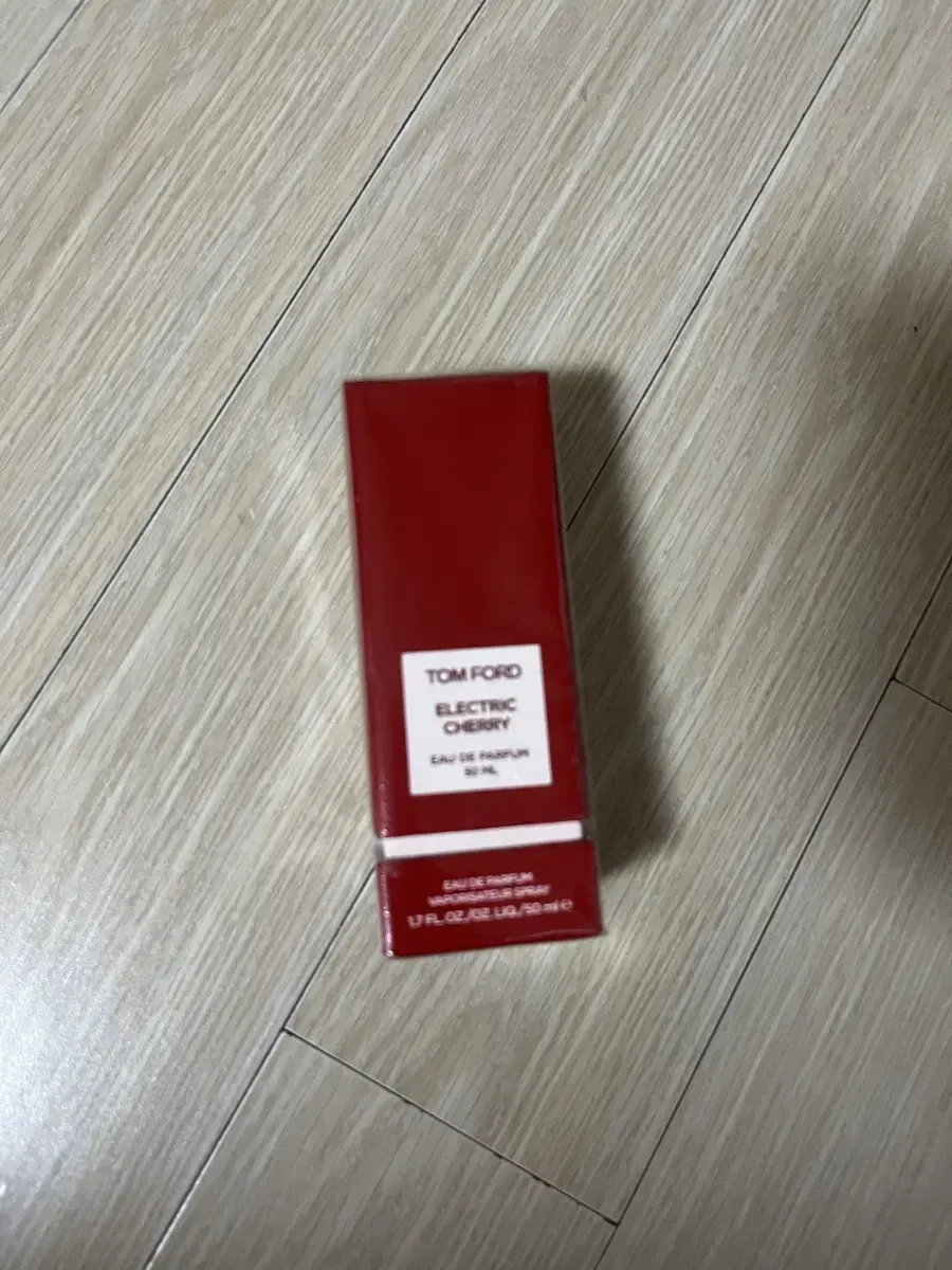 톰포드 일렉트릭체리 50ml