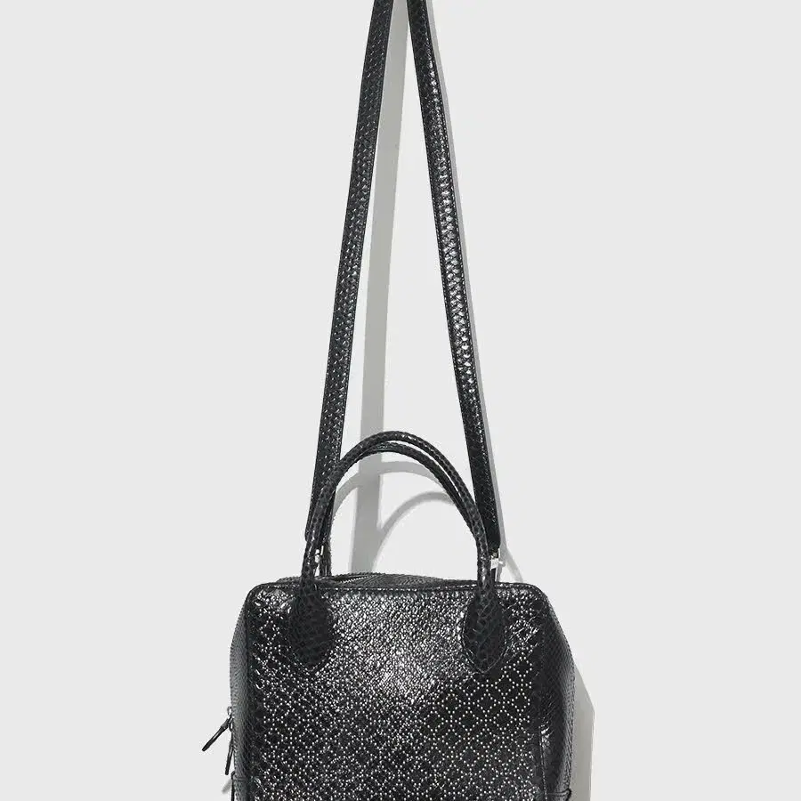 ALAIA shoulder bag