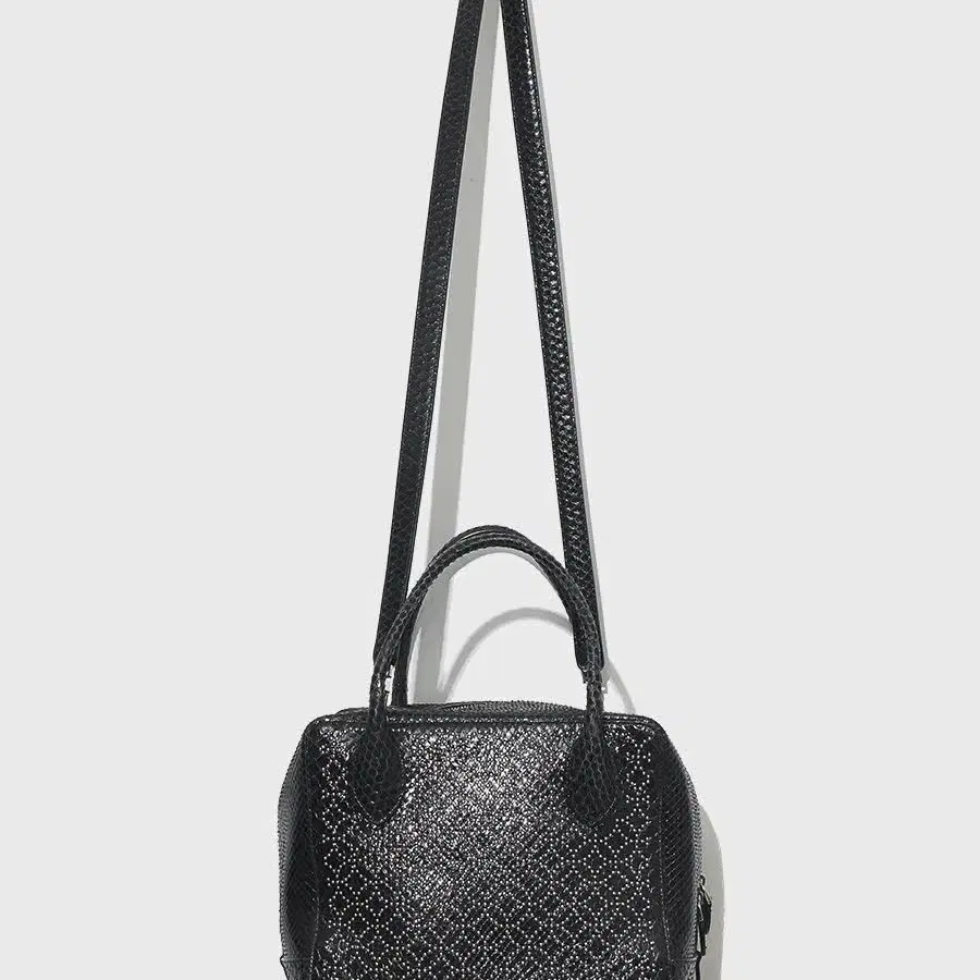 ALAIA shoulder bag