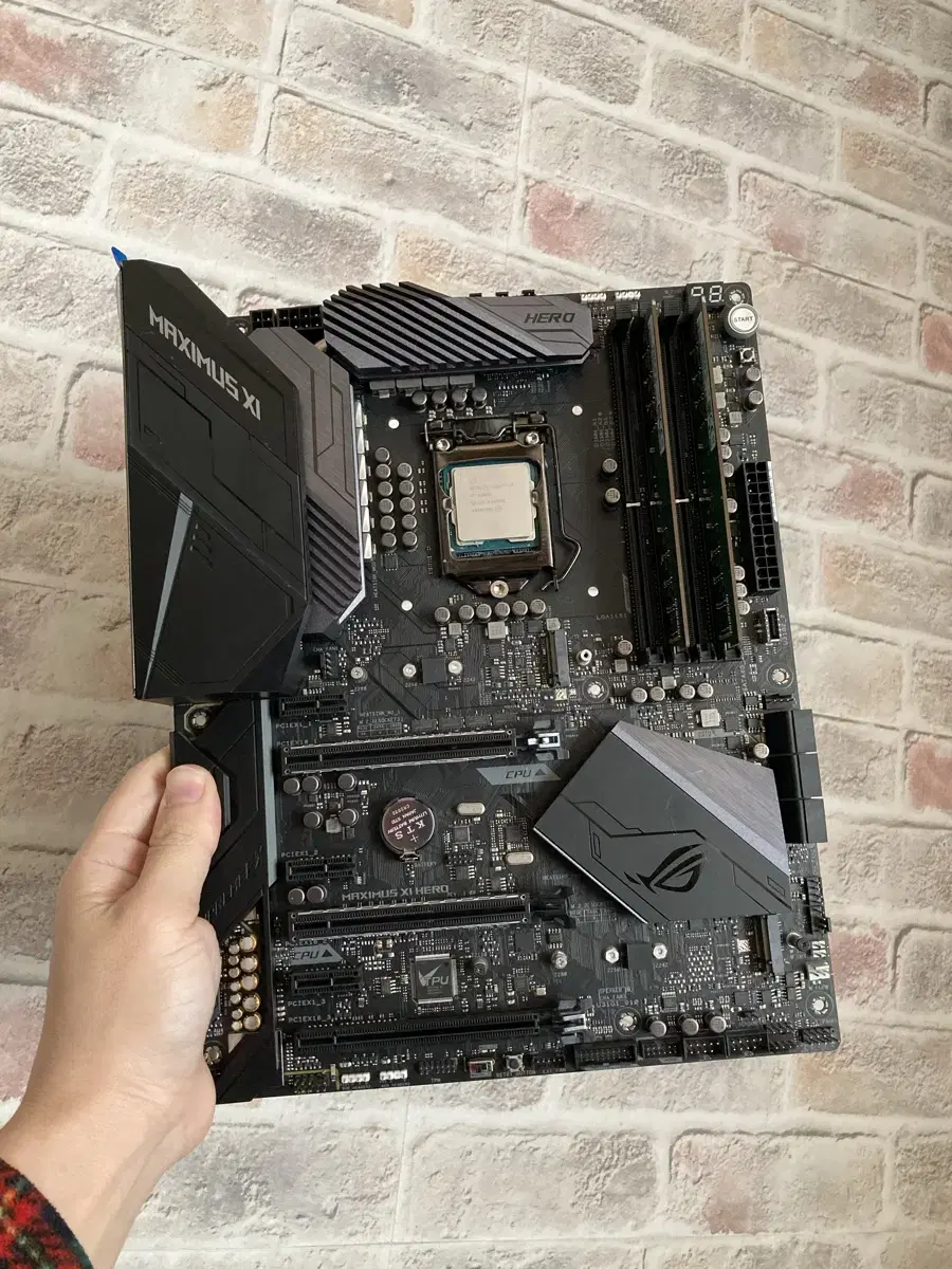 i7-9700K / Asus maximus xi hero / 16G 세트