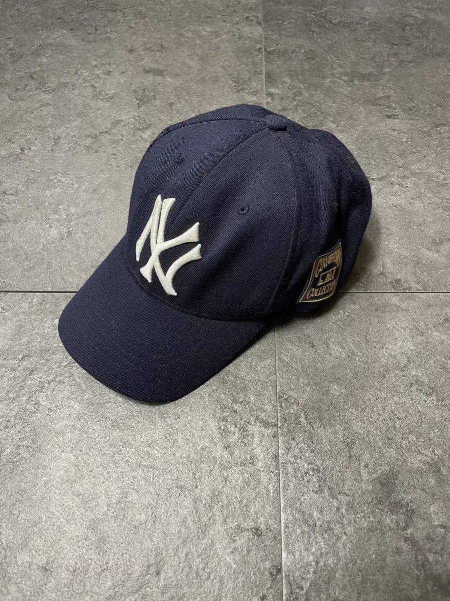 Vintage 9 MLB Navy Ballcap Hat S-M