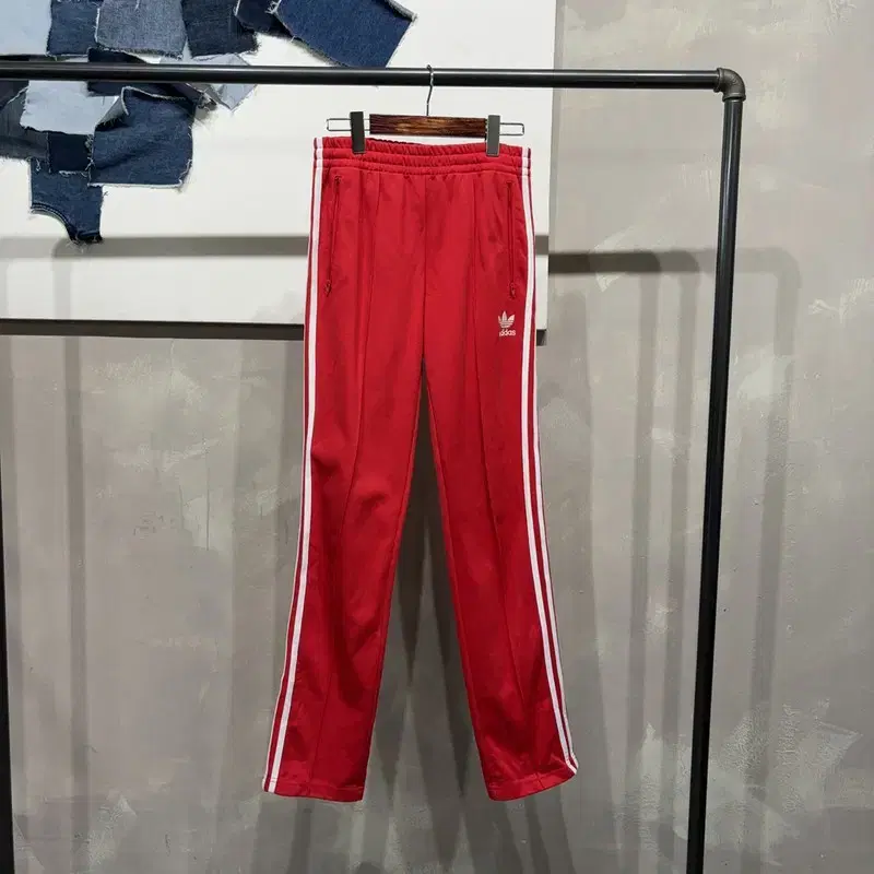 (26-28 inches) Adidas Street Europa Banded Trackpants Chuu Running Pants