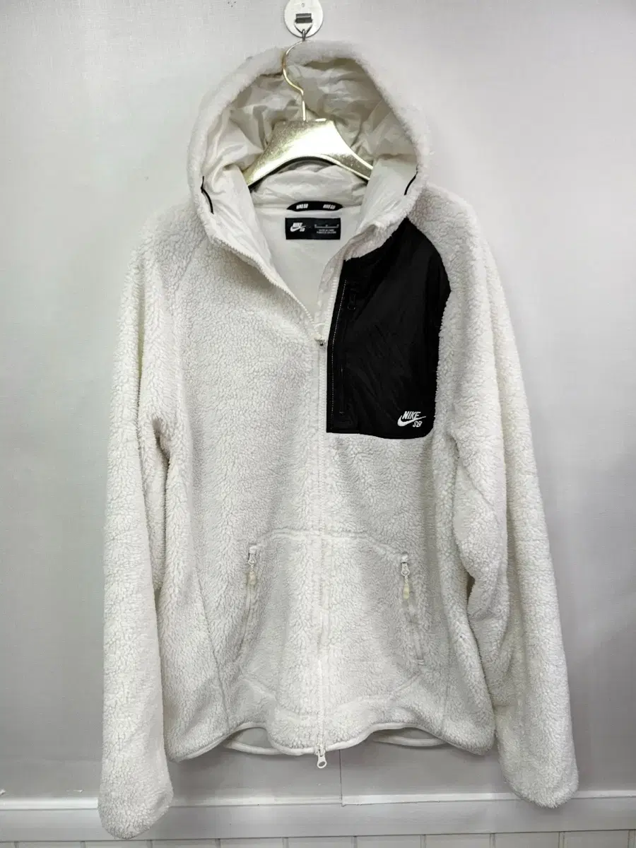 Men's Nike Poggy Hoodie Zip-up size M