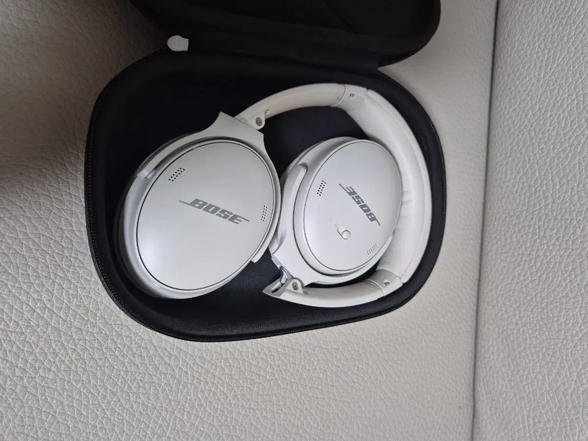 Bose QC45 노캔 헤드폰 풀구성