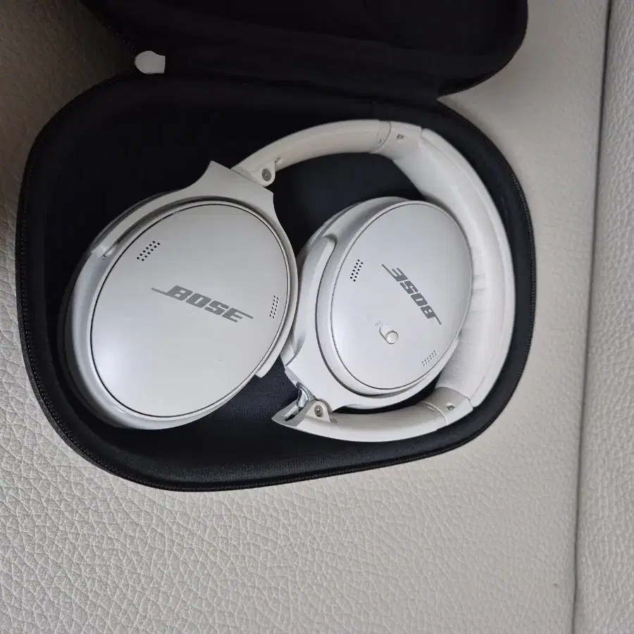 Bose QC45 노캔 헤드폰 풀구성