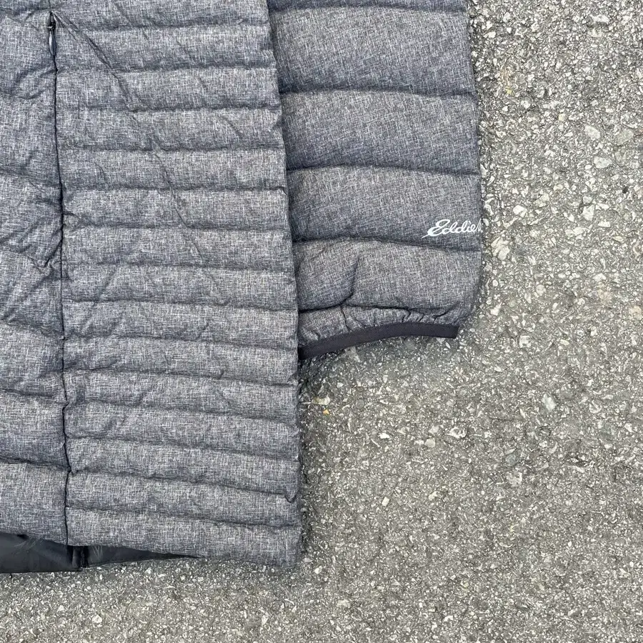 EDDIE BAUER Lightweight Padding