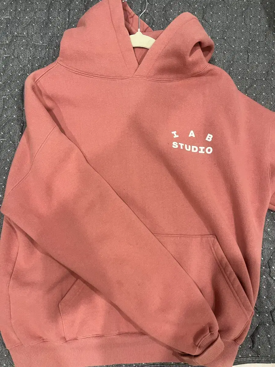 iappstudio hoodie pink