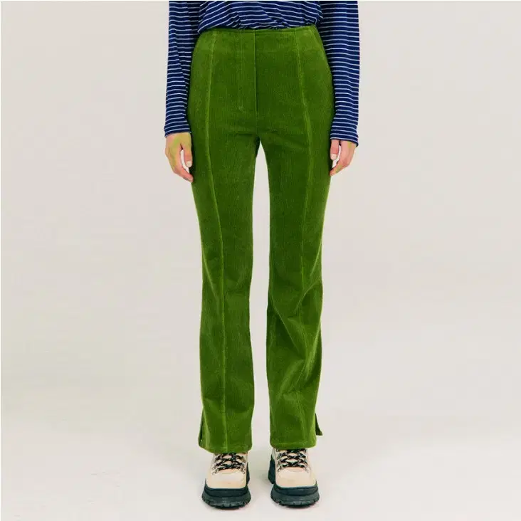 준준스페이스 Corduroy Boot-Cut Pants_Olive