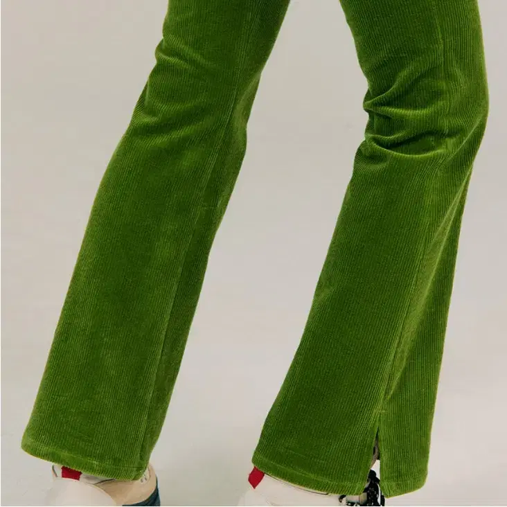 준준스페이스 Corduroy Boot-Cut Pants_Olive