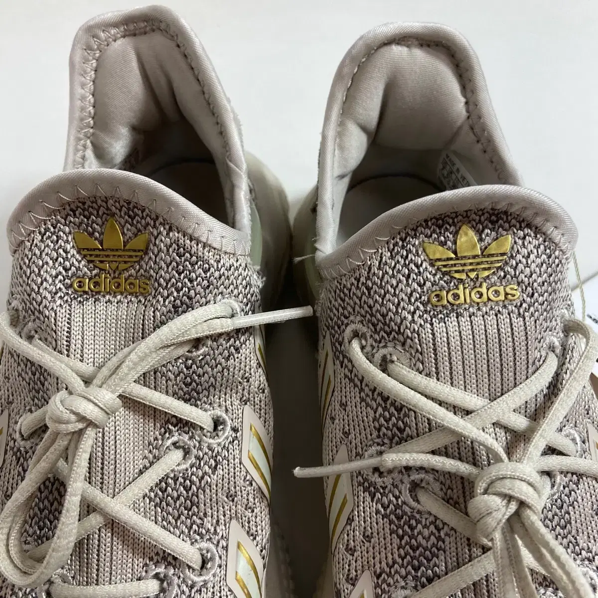 아디다스 W 오즈위고 니트 235~240mm Adidas Ozweego